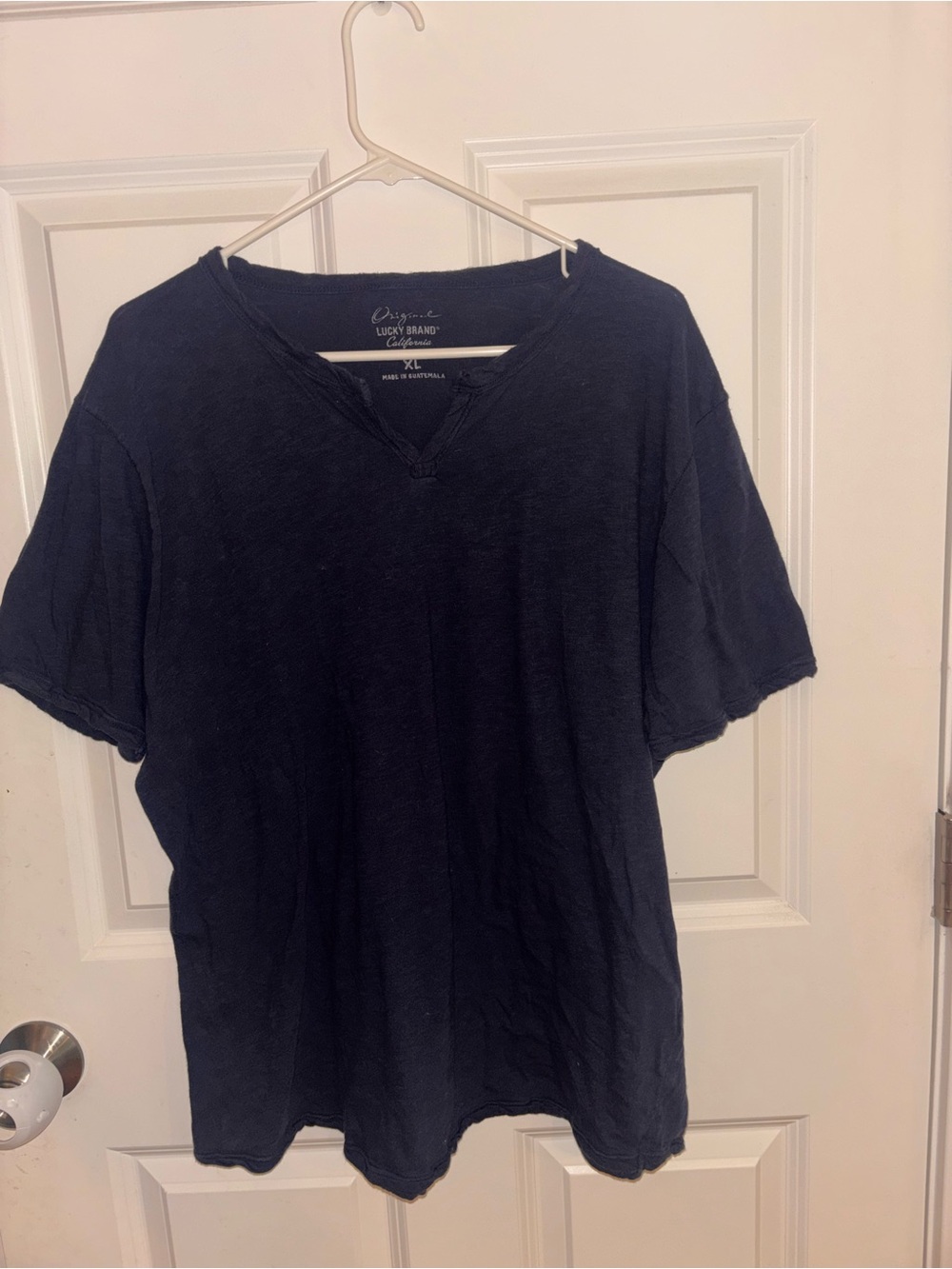 Lucky Brand Men's Navy V-Neck Short Sleeve Tee